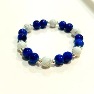 Glass bead bracelet